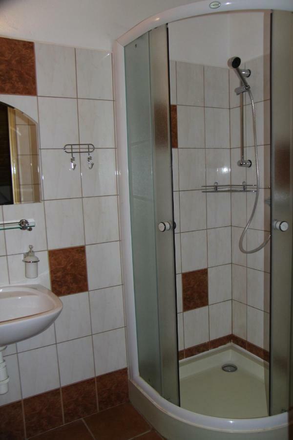 Penzion Brejk Liptovske Sliace Exterior foto